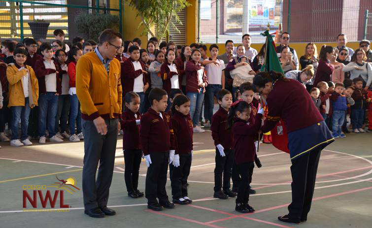 Acto Cívico en conmemoración de la bandera mexicana.